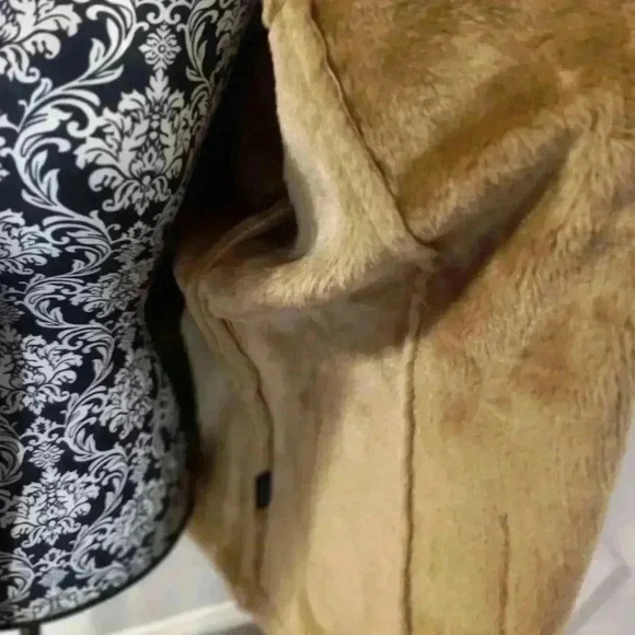 Womens faux  fur jacket - Picture 4 of 5